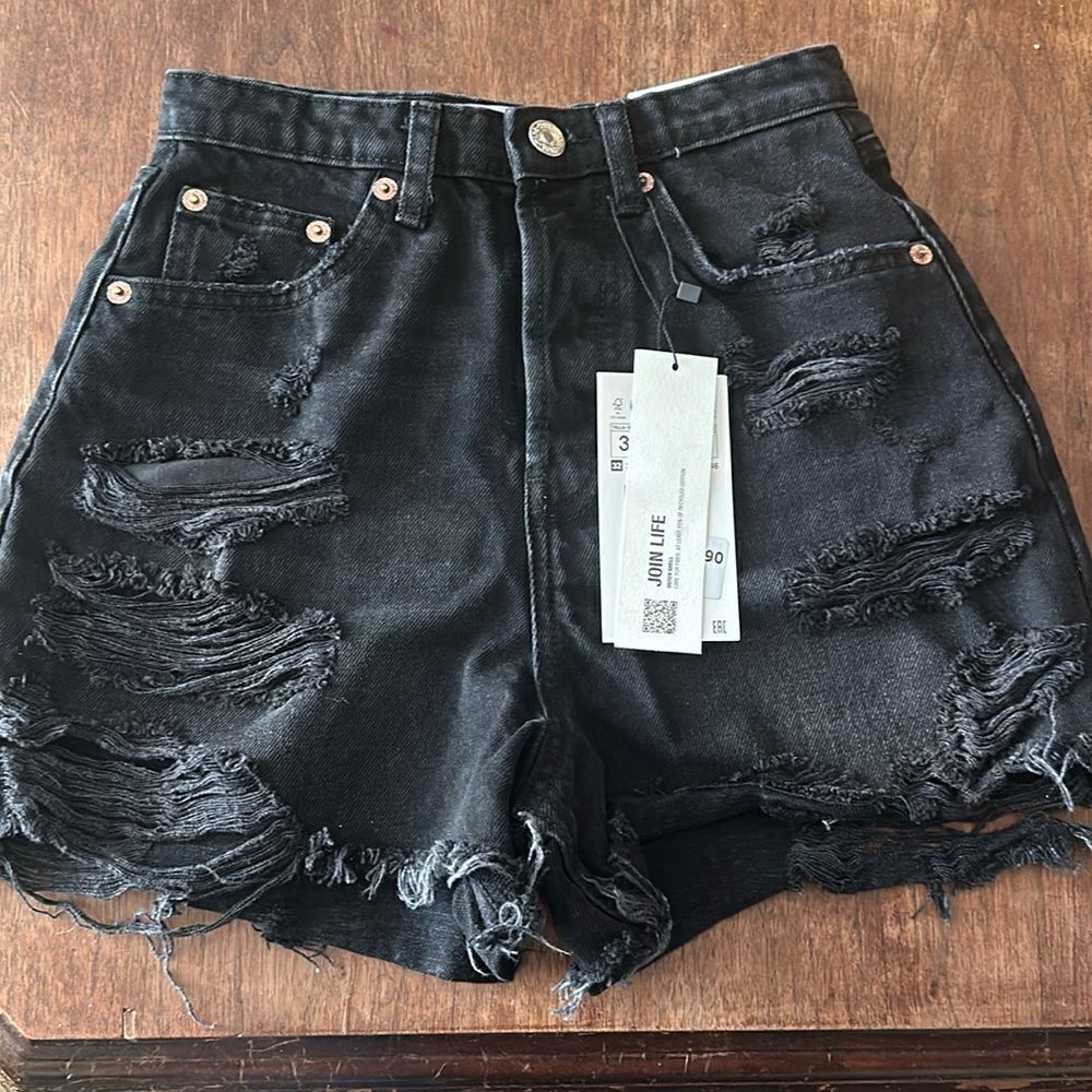 NWT Zara High Rise Destructed Jean Shorts